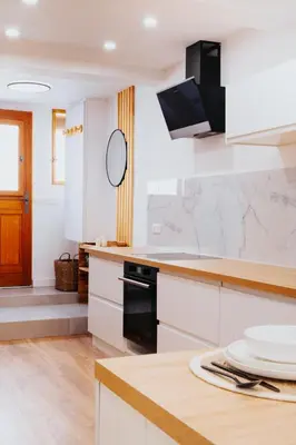 Plan de l'établissement Perfect family-oriented and recently renovated townhouse in the old Antibes