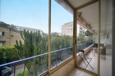 Balcon ou terrasse dans l'établissement IMMOGROOM - 2 BR - Air conditioning - Wifi - Terrace - Common parking