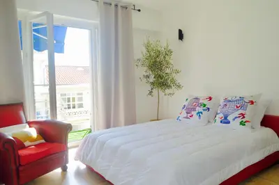 Un ou plusieurs lits dans un hébergement de l'établissement Elegant & Luminous 2-BR - Antibes City Center