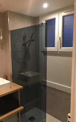 Salle de bains dans l'établissement Safari Beach