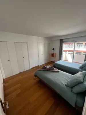 Coin salon dans l'établissement Top-of-range appartment of 90m2 & 20m2 of sunny terrace, 2min from sea