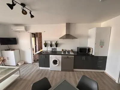 Cuisine ou kitchenette dans l'établissement Provencal