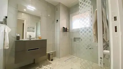 Salle de bains dans l'établissement Vilmorin Appartement 1 Chambre proche de gare, plage, centre