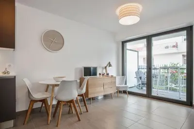 Plan de l'établissement LE BAY SIDE plein cœur de Juan les Pins en bord de mer, pour familles ou petits groupes