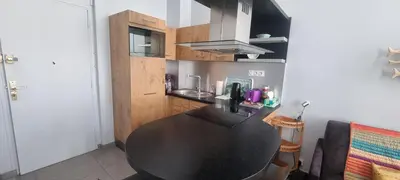 Cuisine ou kitchenette dans l'établissement Cannes Hoche Apartment