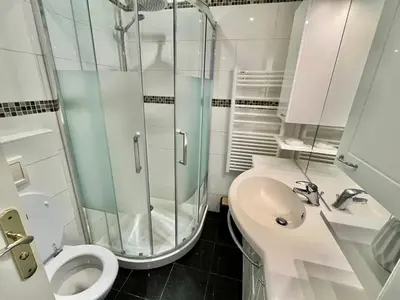 Salle de bains dans l'établissement Rouaze 2, by Welcome to Cannes