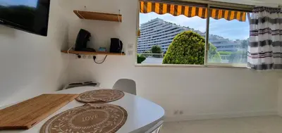 Vue générale sur la montagne ou vue sur la montagne depuis l'appartement