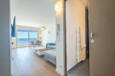 Un ou plusieurs lits dans un hébergement de l'établissement SERRENDY RARE ! Superbe appartement avec vue sur la mer