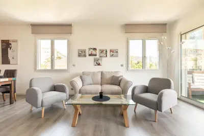 Coin salon dans l'établissement Hayda - Proche plage et congrès