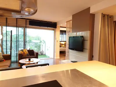 Cuisine ou kitchenette dans l'établissement SUNRISE & SUNSET PALM BEACH CROISETTE