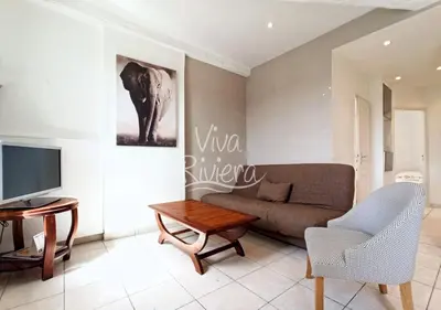 Télévision ou salle de divertissement dans l'établissement Viva Riviera Central 1 Bedroom Place Gambetta