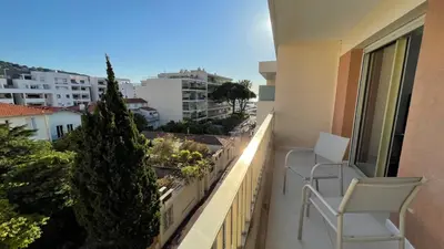Balcon ou terrasse dans l'établissement Cannes Pointe Croisette : superbe logement vue mer