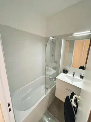Salle de bains dans l'établissement #902 MARINA RIVIERA BAY - Marina Baie des Anges