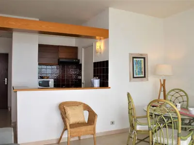 Cuisine ou kitchenette dans l'établissement Bel Appartement 2P, Vue Mer, 4 Pers, Villeneuve-Loubet Plage - FR-1-252A-80