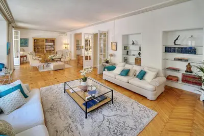 Coin salon dans l'établissement Cannes Luxury Rental - Belle epoque villa à louer proche centre Cannes