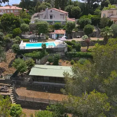 Large Panoramic Villa Retreat