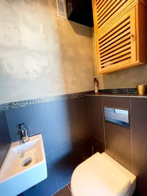 Salle de bains dans l'établissement Le Chaville