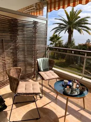Balcon ou terrasse dans l'établissement Splendid sea view 1 Bedroom access to the beach and swimming pool