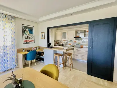 Cuisine ou kitchenette dans l'établissement Bella vista luxe 2 chambres