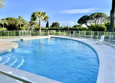 Piscine de l'établissement Bella vista luxe 2 chambres ou située à proximité