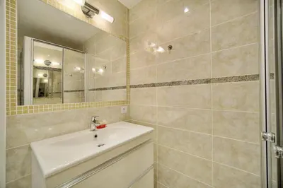 Salle de bains dans l'établissement Confortable 2 pièces, HYPER CENTRE- CENTRE VILLE A1B237
