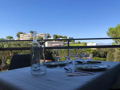 Boissons dans l'établissement Appartement 2 personnes calme proche de la mer piscine tennis