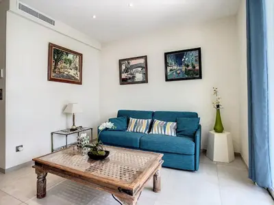Plan de l'établissement Beautiful 1 bedroom with garden on the Croisette 254
