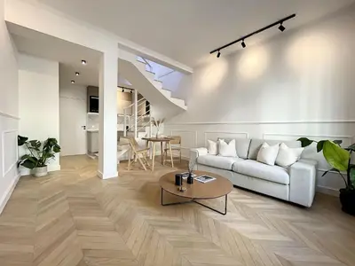 Coin salon dans l'établissement Cannes : Duplex à 5 minutes à pied du Palais des Festivals