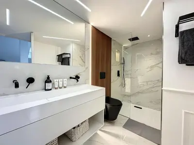 Salle de bains dans l'établissement Cannes : Duplex à 5 minutes à pied du Palais des Festivals