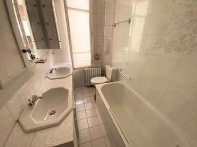 Salle de bains dans l'établissement C043-Agréable 3 Pièces proche Croisette et plages