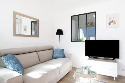 Télévision ou salle de divertissement dans l'établissement Palladium 148 YourHostHelper