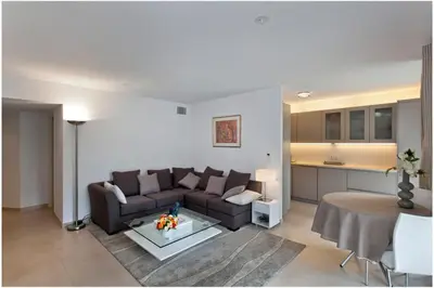 Coin salon dans l'établissement REF 912 - Cannes Center - Apartment for rent