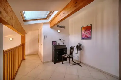 Télévision ou salle de divertissement dans l'établissement REF 1766 - Cannes Center - Apartment for rent