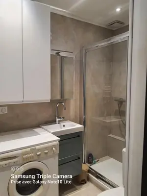 Salle de bains dans l'établissement Les Violettes 3 pièces centre ville Antibes