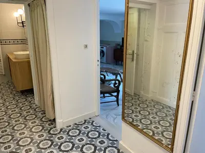 Plan de l'établissement Rez-de-chaussée dans grand jardin provençal, à la villa Tatiana