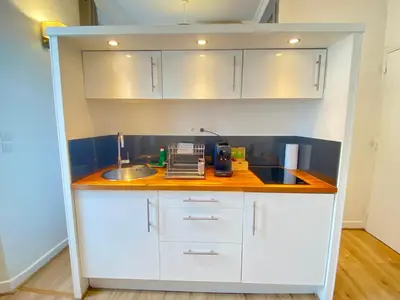 Cuisine ou kitchenette dans l'établissement Le Chabaud SCLS - Clim, Wifi, Hyper centre