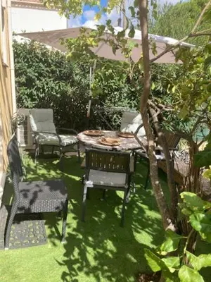 Jardin de l'établissement Location Studio de charme