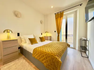 Un ou plusieurs lits dans un hébergement de l'établissement Superbe 3 pièces - 2 chambres avec Terrasse, 4 mn Palais