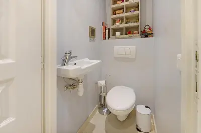 Salle de bains dans l'établissement Palais Miramar - Suite & E37 - 20M Plage - Croisette Emplacement Unique - WIFI - Clim