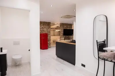 Cuisine ou kitchenette dans l'établissement Art Loft # Design - Proche Croisette et Plages - Climatisation