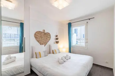 Un ou plusieurs lits dans un hébergement de l'établissement Beautiful apartment with balcony - Center Cannes