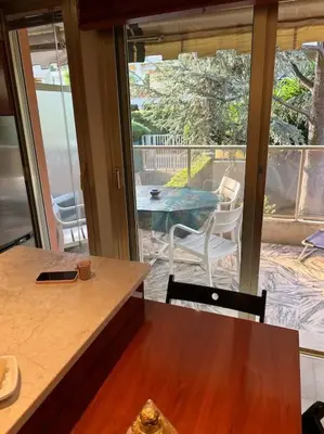 Balcon ou terrasse dans l'établissement Superbe studio avec terrasse au cap d’antibes
