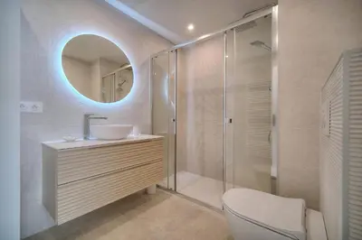 Salle de bains dans l'établissement REF 1745 - Cannes Center - Studio for rent