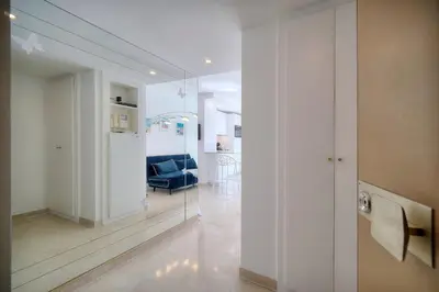 Coin salon dans l'établissement REF 1745 - Cannes Center - Studio for rent