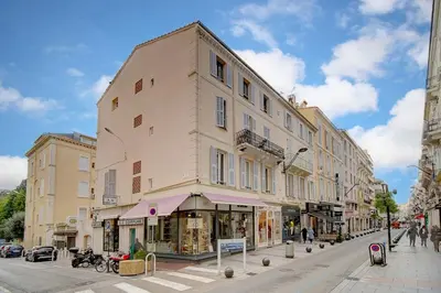 Quartier de l'appartement ou autre quartier proche