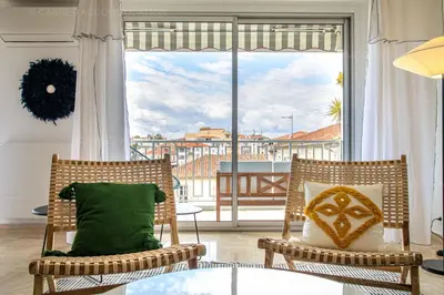 Coin salon dans l'établissement Palais Azur