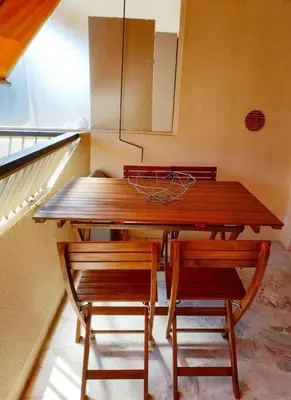 Cuisine ou kitchenette dans l'établissement Appartement proche croisette avec parking et climatisation