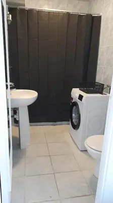 Salle de bains dans l'établissement Appartement proche croisette avec parking et climatisation