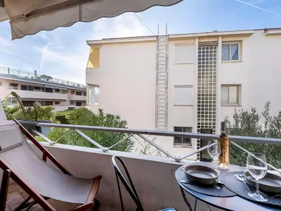 Balcon ou terrasse dans l'établissement Apartment Le Marlyne 2-3 by Interhome