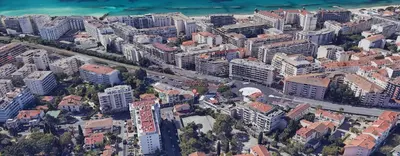 Vue générale sur Cannes ou vue de la ville depuis l'appartement